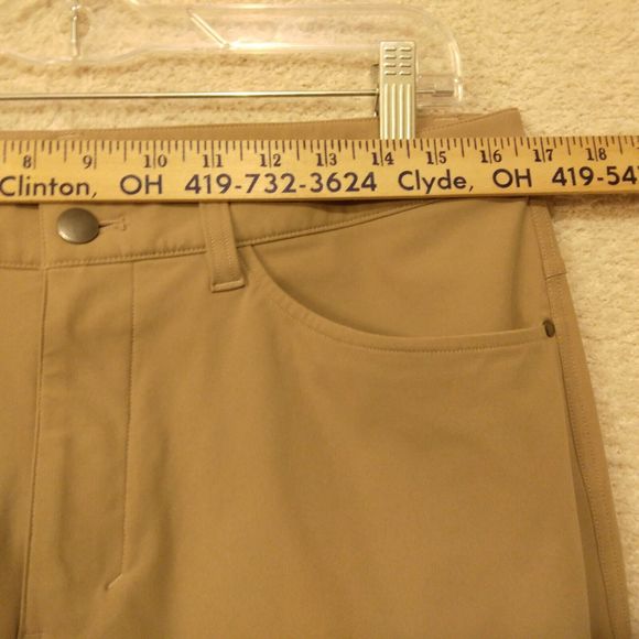 Lululemon ABC pants mens 33 33x35 khaki tan performance stretch flat front - Picture 6 of 8